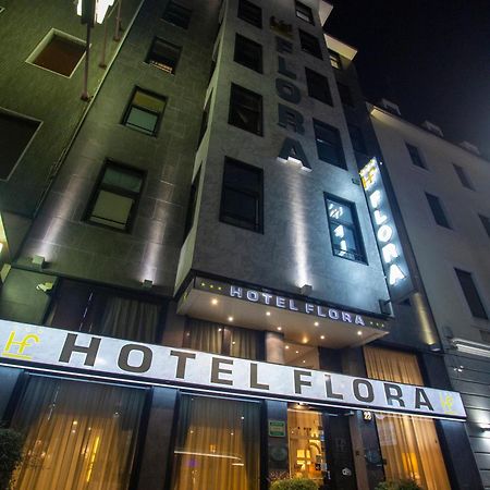 Hotel Flora Milán Exterior foto